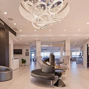 Hotel Executive Residency By Western View North, YYC